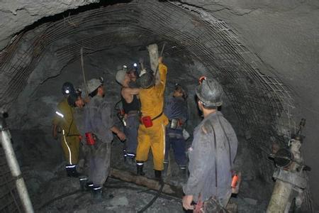 益阳工程爆破中的危险因素分析以及应对工程爆破危险的措施